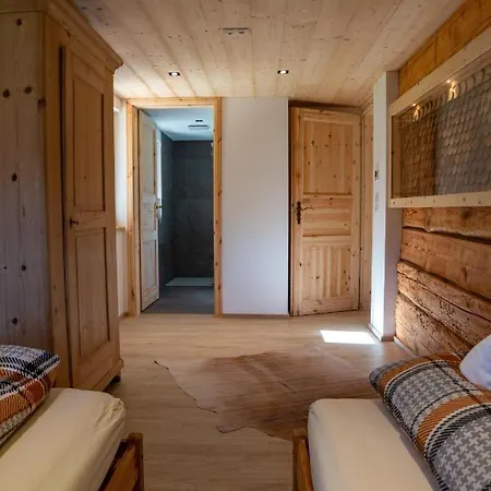 Heim Apartment *